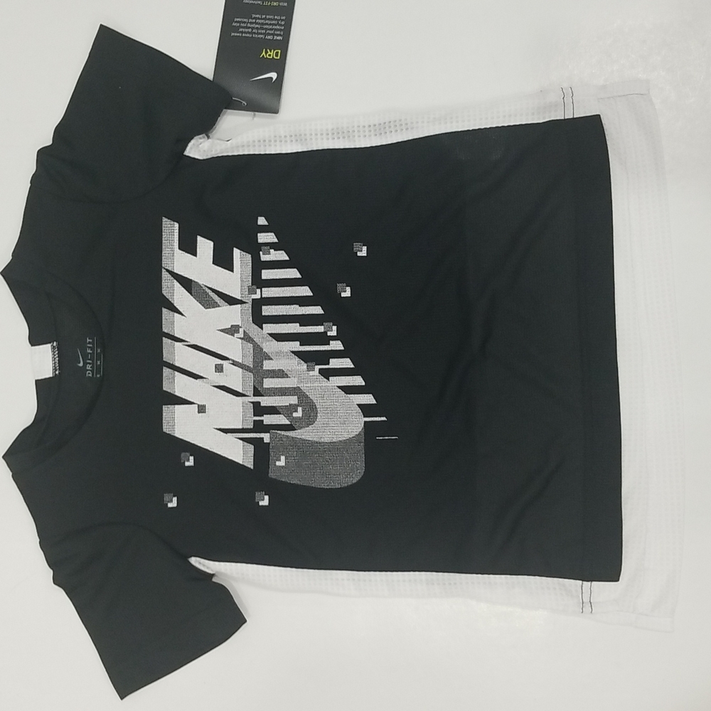 Nike Kids Boy's Dri-Fit Short Sleeve Graphic T-Shirt
